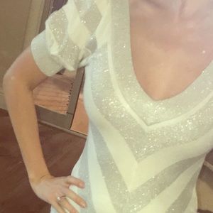 Beautiful GUESS sparkly white and silver V neck.